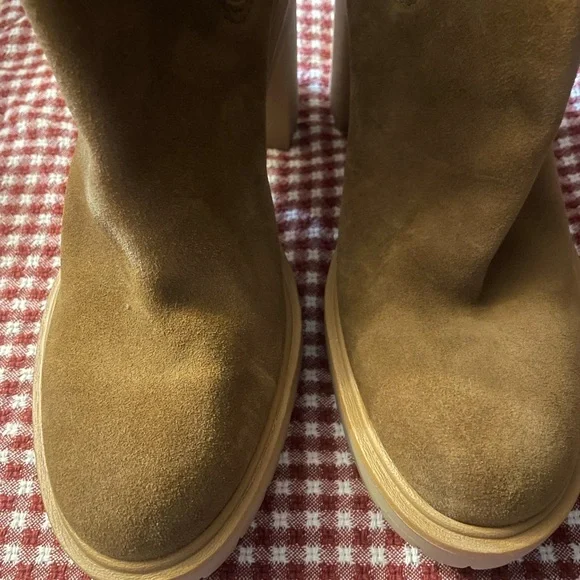 Dolce Vida Caramel Suede Booties - Picture 7 of 8